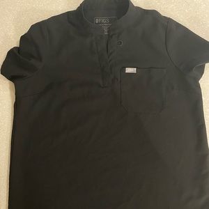 Figs maternity xs black top. good condition